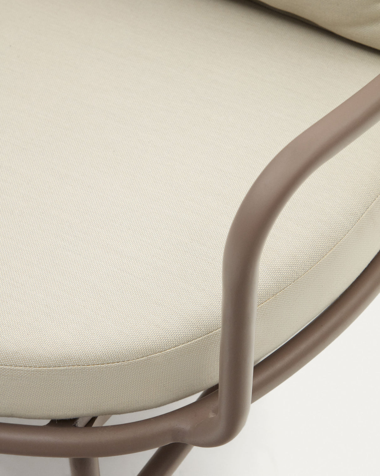 Bramant Sessel aus Stahl mit Finish in Helllila - ZEN ZONE Furniture