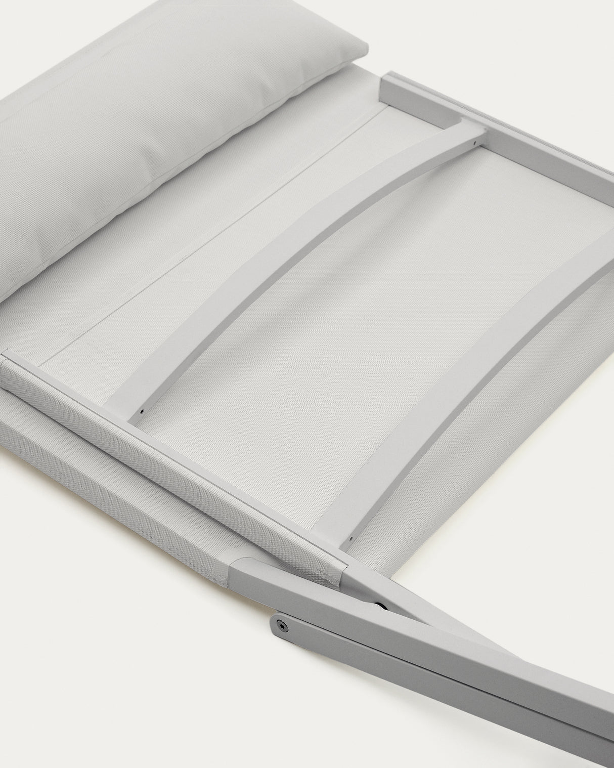 Canutells Klappstuhl aus Aluminium mit weißem Finish - ZEN ZONE Furniture