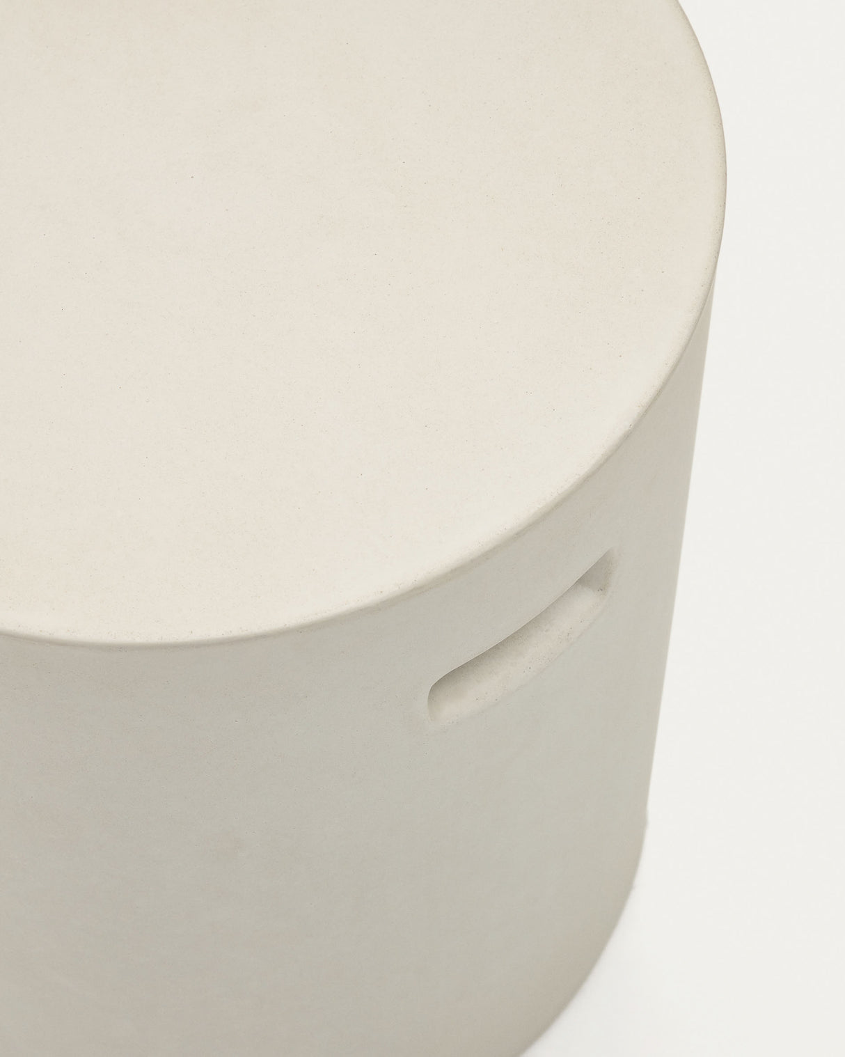 Aiguablava Pouf aus Zement in Weiß Ø 37 cm - ZEN ZONE Furniture