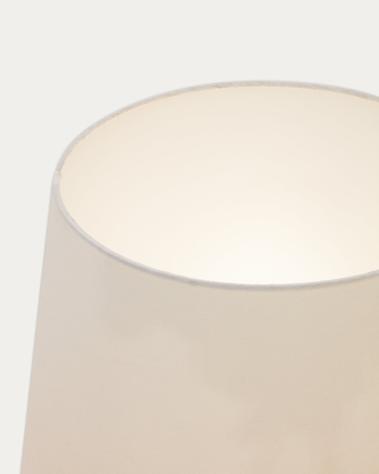 Marga Stehleuchte aus Massivholz mit natürlichem Finish - ZEN ZONE Furniture