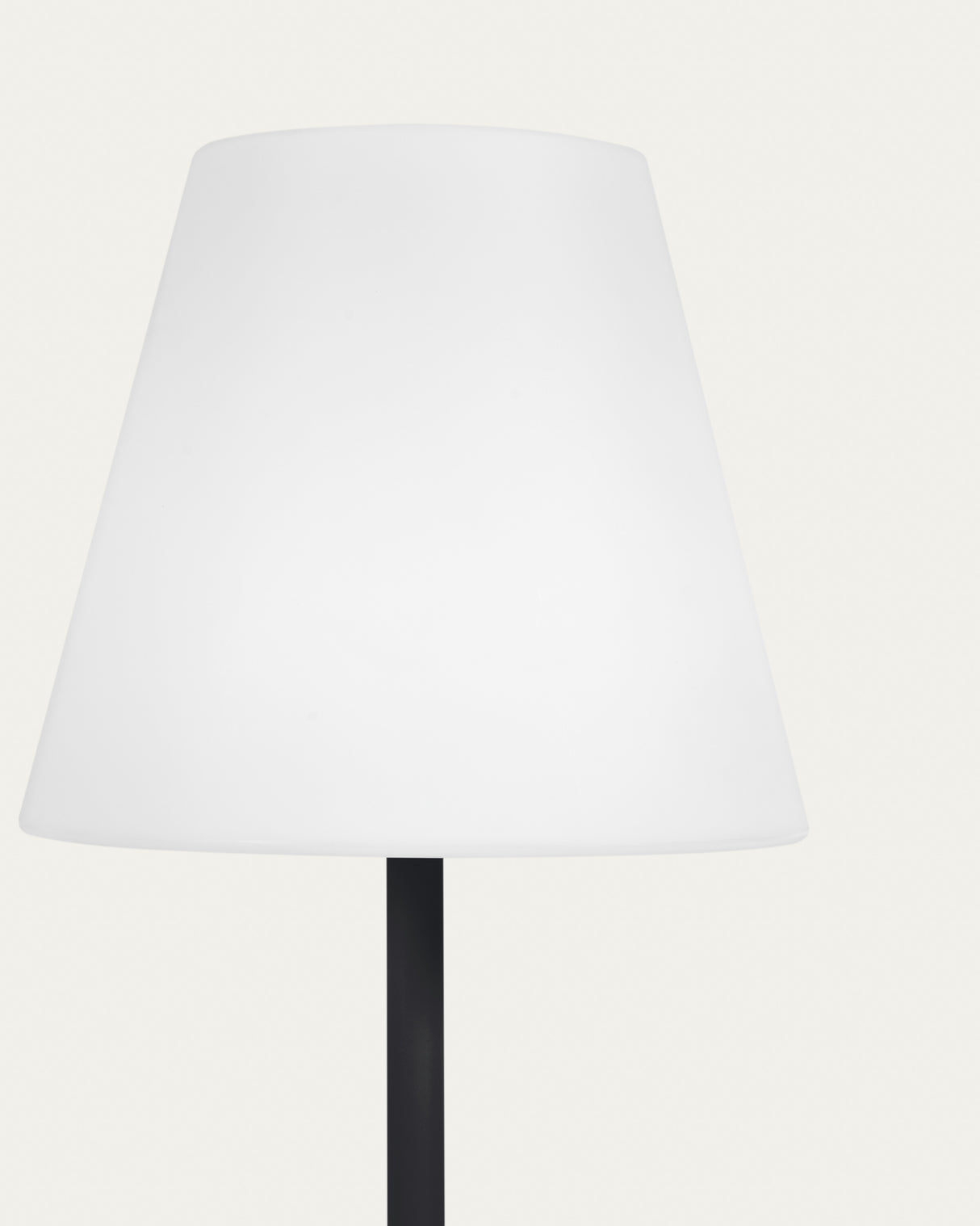 Outdoor Solar-Stehlampe Amaray Stahl in Schwarz 120 cm - ZEN ZONE Furniture