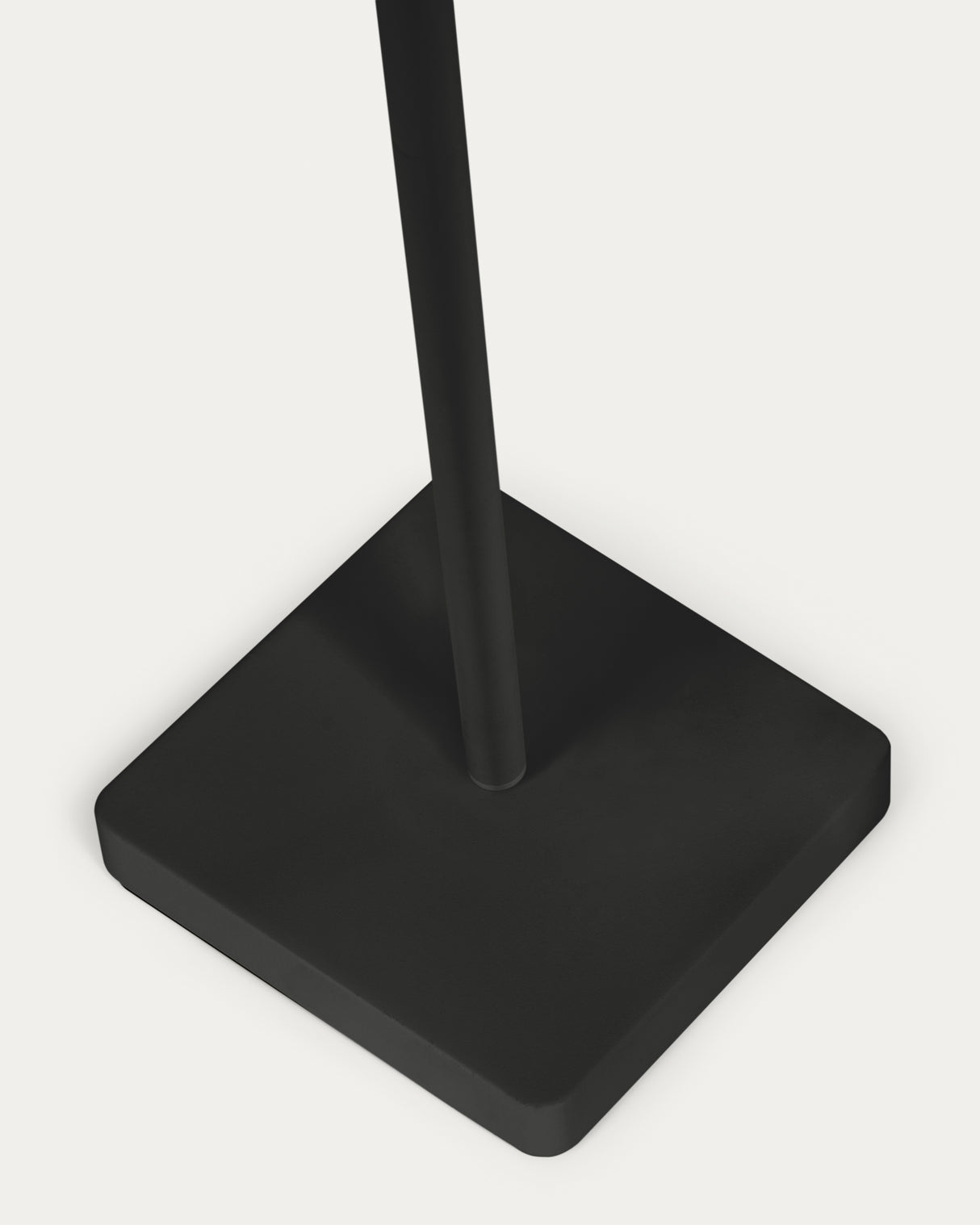 Outdoor Solar-Stehlampe Dinesh Stahl in Schwarz 120 cm - ZEN ZONE Furniture