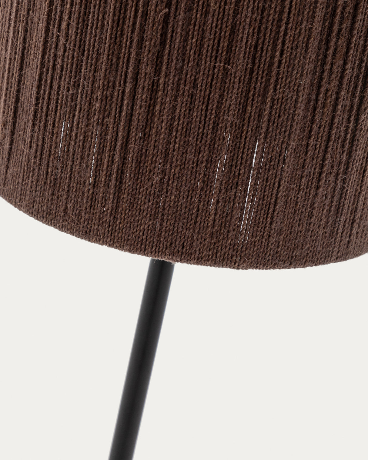 Stehlampe Kor aus Akazienholz mit dunklem Finish und Jute - ZEN ZONE Furniture
