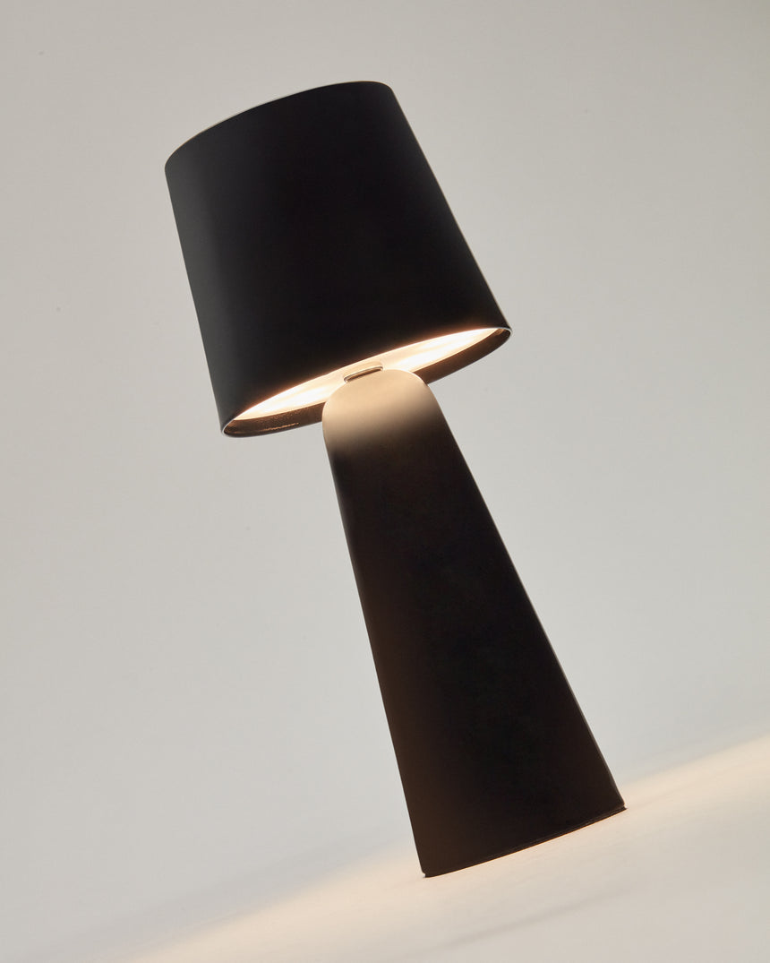 Arenys Outdoor Tischlampe klein aus Metall mit schwarzem Lackfinish - ZEN ZONE Furniture