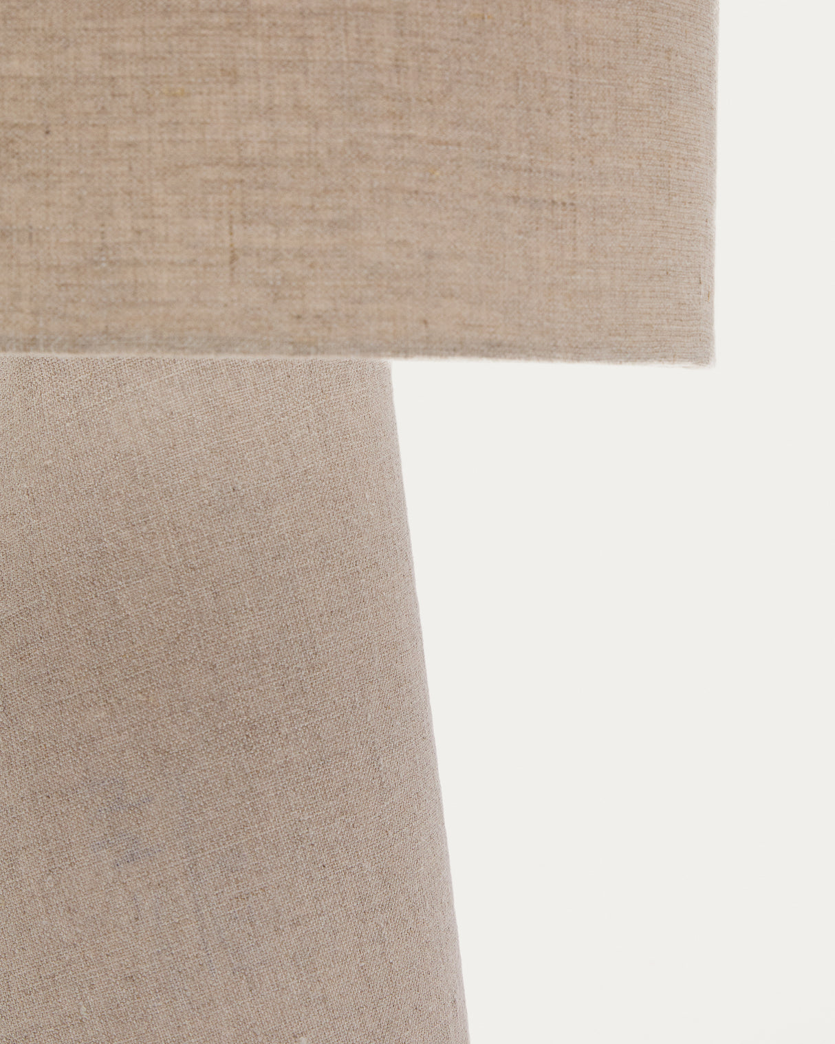 Algaida Tischlampe aus grauem Stoff - ZEN ZONE Furniture