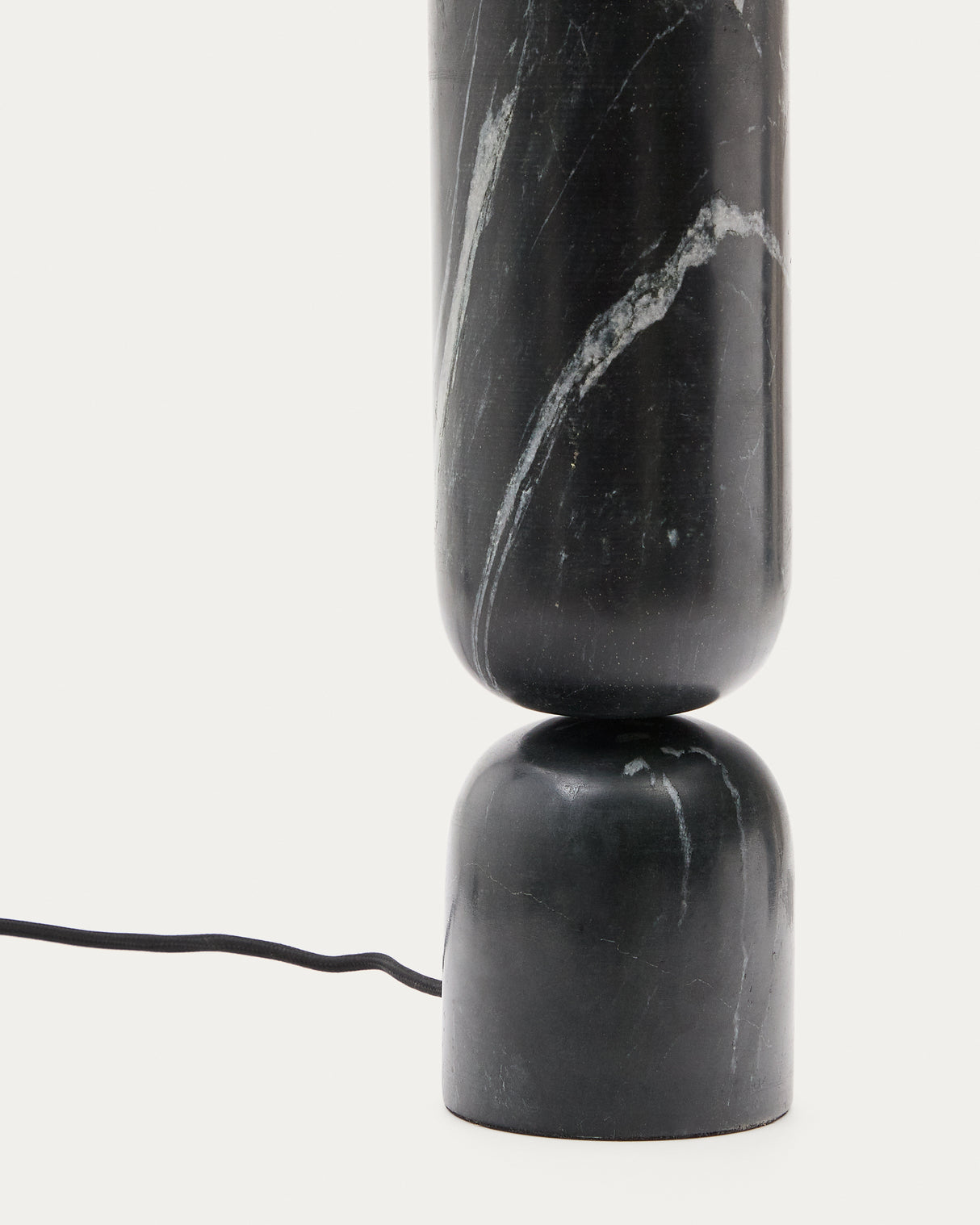 Tischleuchte Vex aus schwarzem Marmor und schwarzem Lampenschirm aus Leinen - ZEN ZONE Furniture