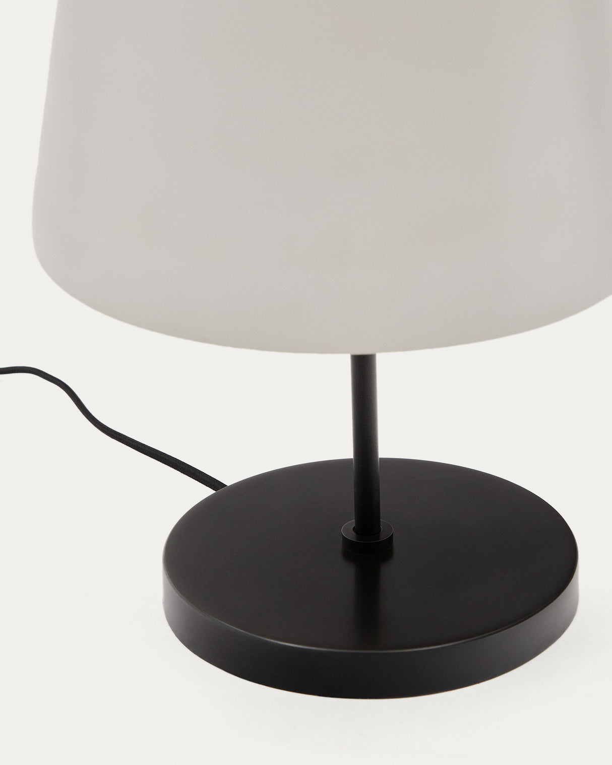 Tischleuchte Nefar aus Milchglas und Zink - ZEN ZONE Furniture