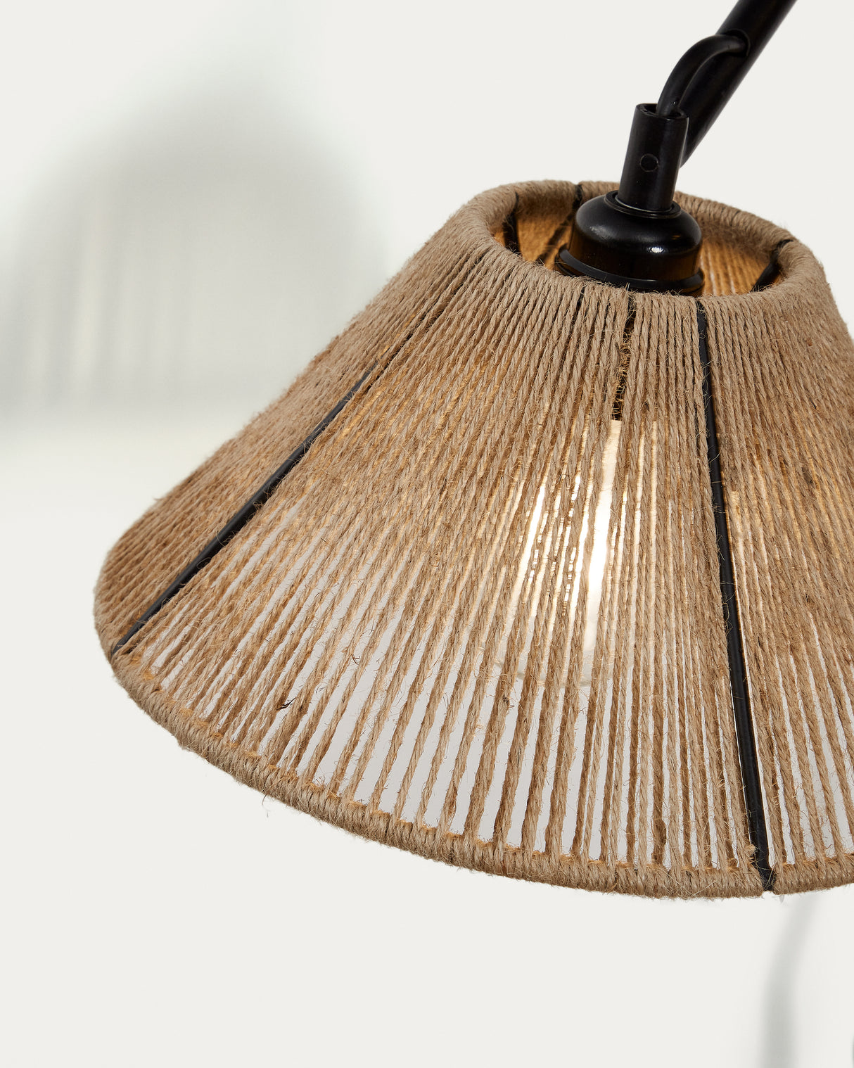 Pontos Wandleuchte aus Jute mit natürlichem Finish - ZEN ZONE Furniture