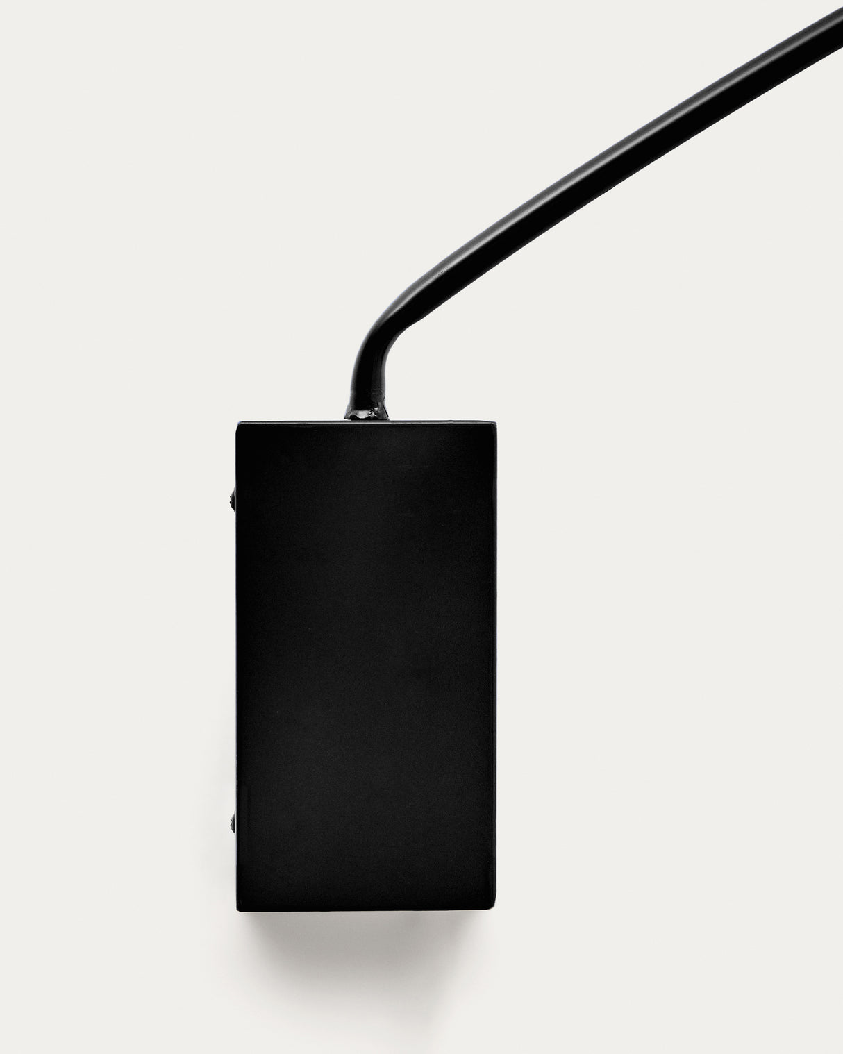 Wandleuchte Kally aus Metall mit schwarz lackiertem Finish - ZEN ZONE Furniture