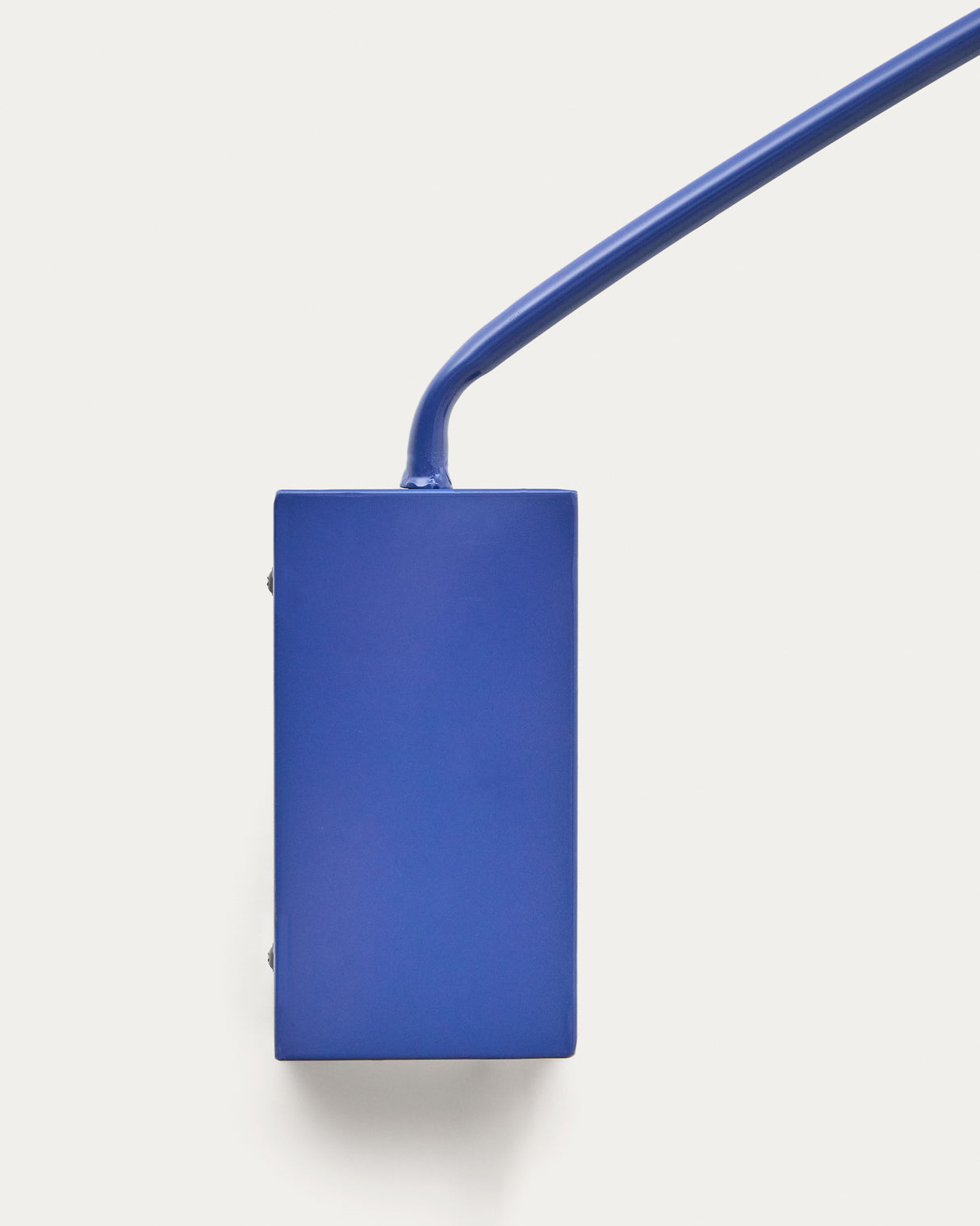 Wandleuchte Kally aus Metall mit blau lackiertem Finish - ZEN ZONE Furniture