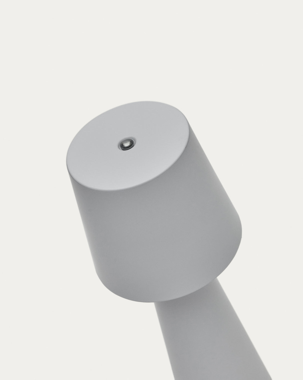 Arenys Outdoor Tischlampe klein aus Metall mit grauem Lackfinish - ZEN ZONE Furniture