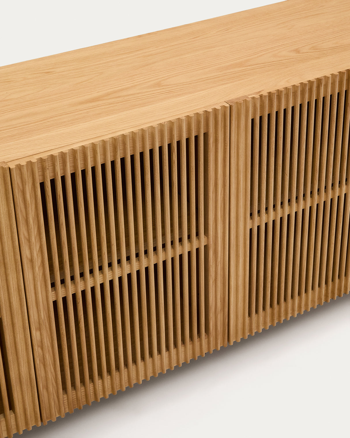 Beyla Sideboard 4 Türen massive Eiche und Furnier 180 x 71,5 cm FSC 100 % - ZEN ZONE Furniture