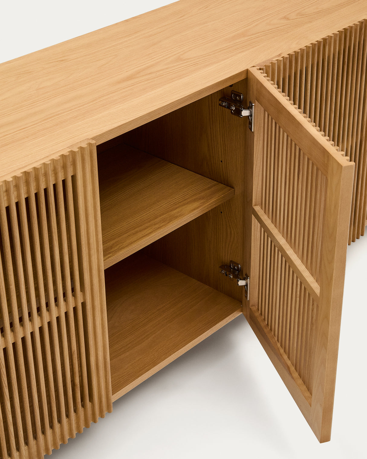 Beyla Sideboard 4 Türen massive Eiche und Furnier 180 x 71,5 cm FSC 100 % - ZEN ZONE Furniture