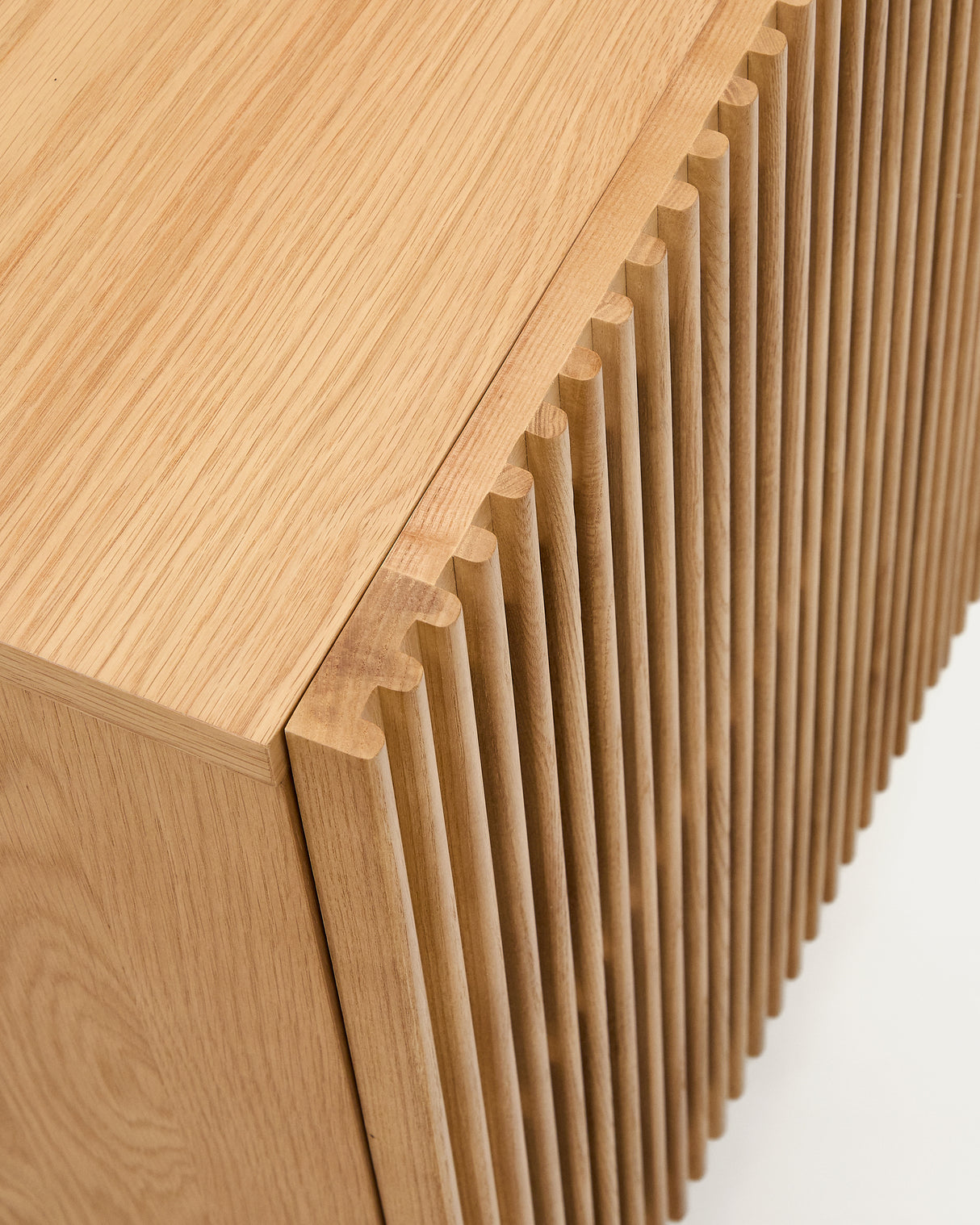 Beyla Sideboard 4 Türen massive Eiche und Furnier 180 x 71,5 cm FSC 100 % - ZEN ZONE Furniture