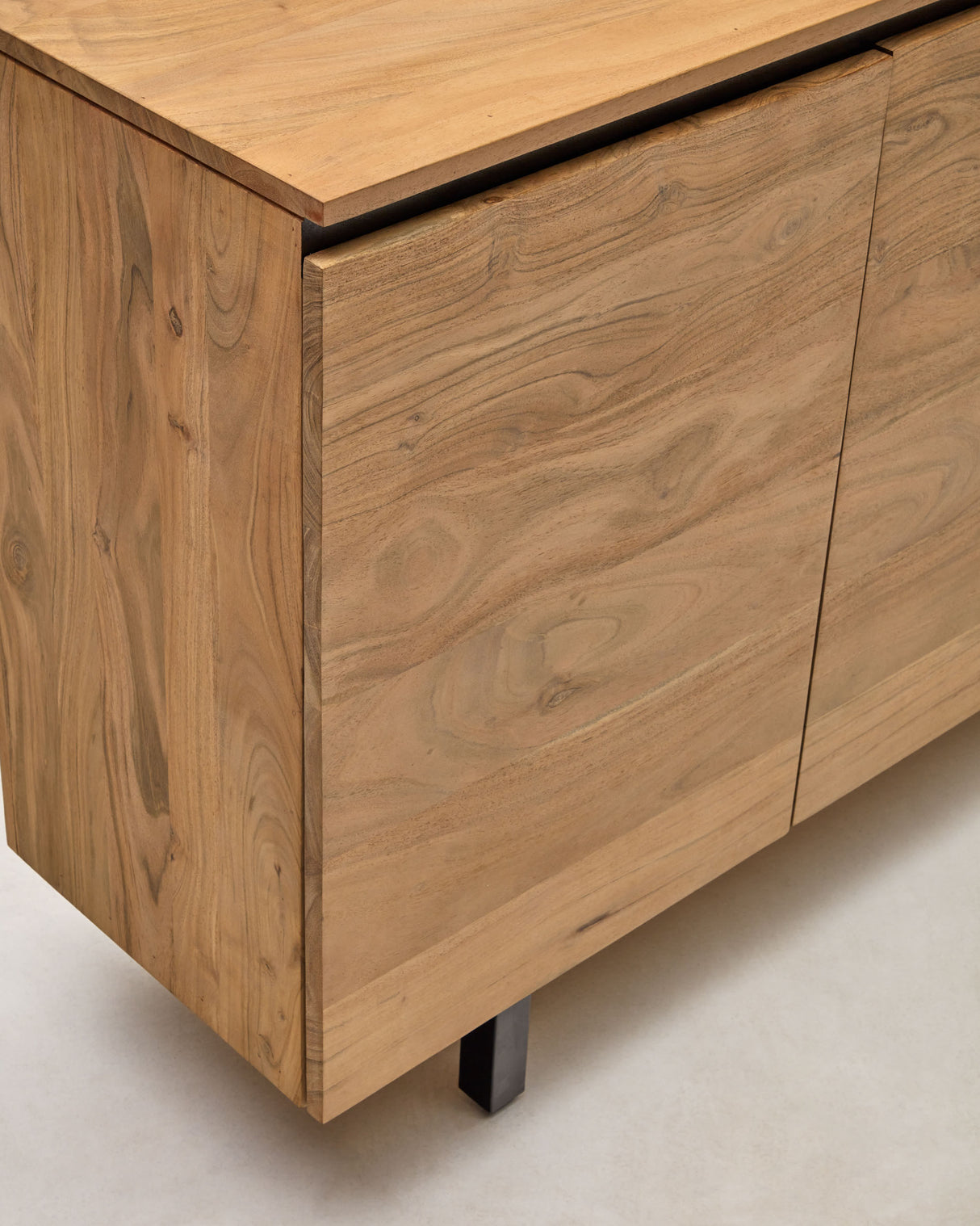 Uxue Sideboard aus massivem Akazienholz mit natürlichem Finish 150 x 88 cm - ZEN ZONE Furniture