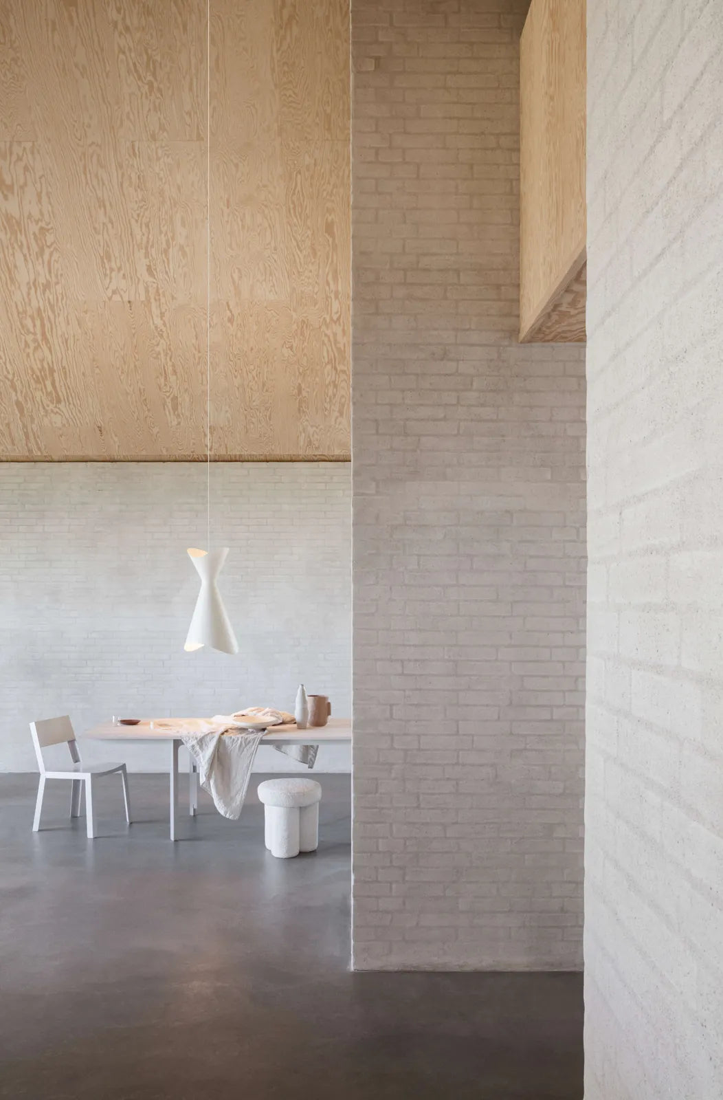 NINOTCHKA Pendant 425 - ZEN ZONE Furniture