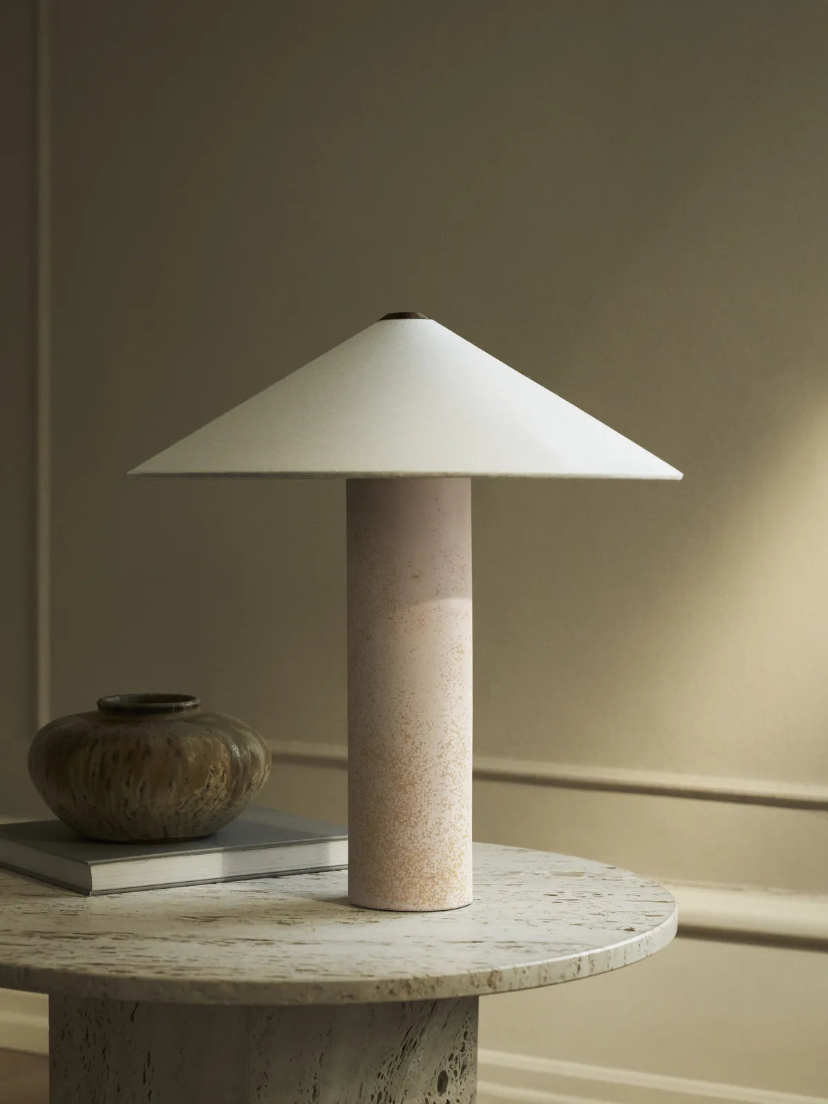 FUTÉ Table 400 - ZEN ZONE Furniture