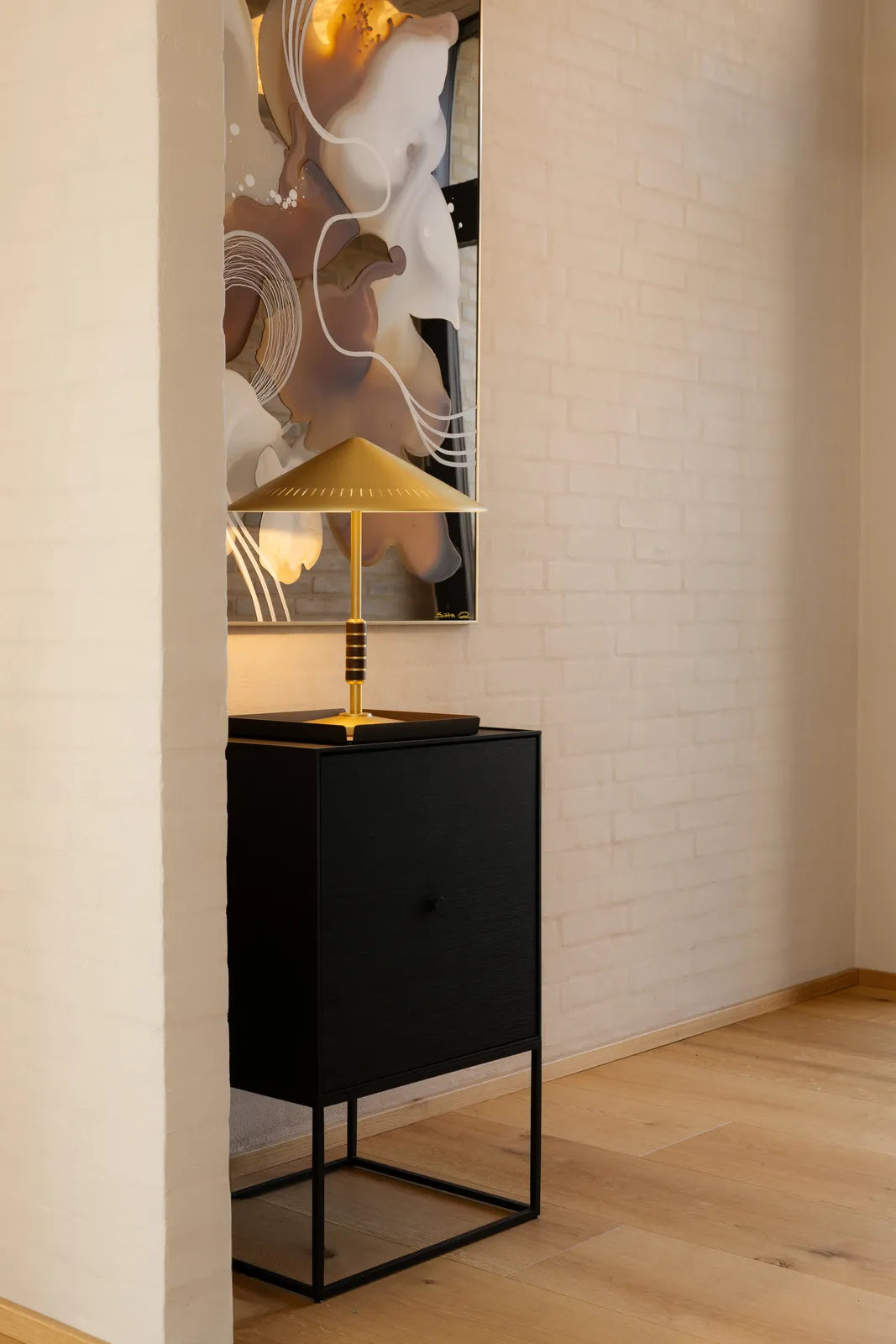 GOVERNOR Table 405 - ZEN ZONE Furniture