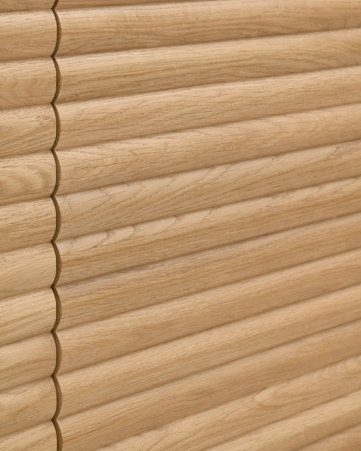 Lenon Highboard 4 Türen aus massiver Eiche und Eichenfurnier 104,5 x 144 cm FSC MIX Credit - ZEN ZONE Furniture