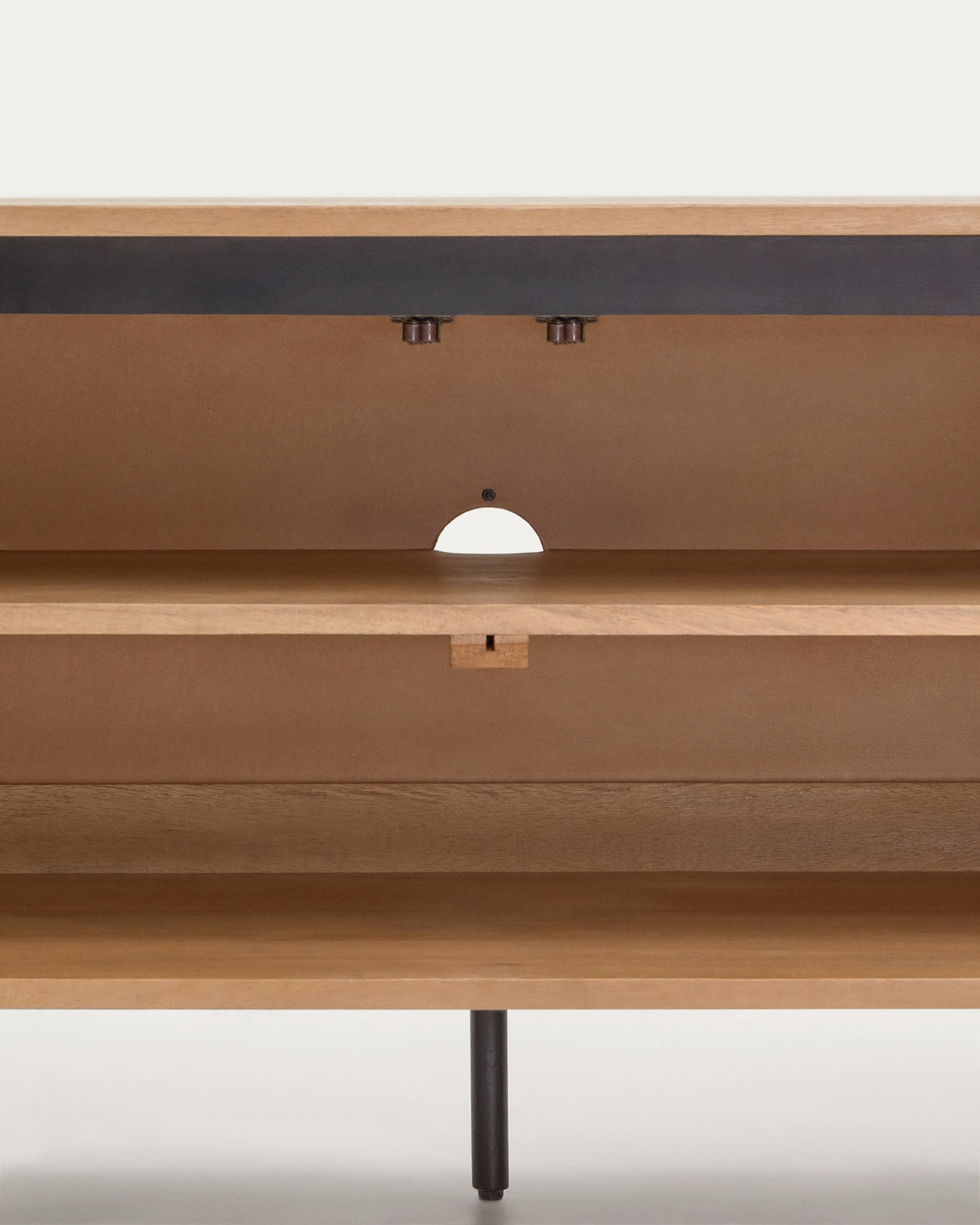 Licia TV-Möbel 4 Türen aus massivem Mangoholz und schwarz lackiertem Metall 200 x 55 cm - ZEN ZONE Furniture