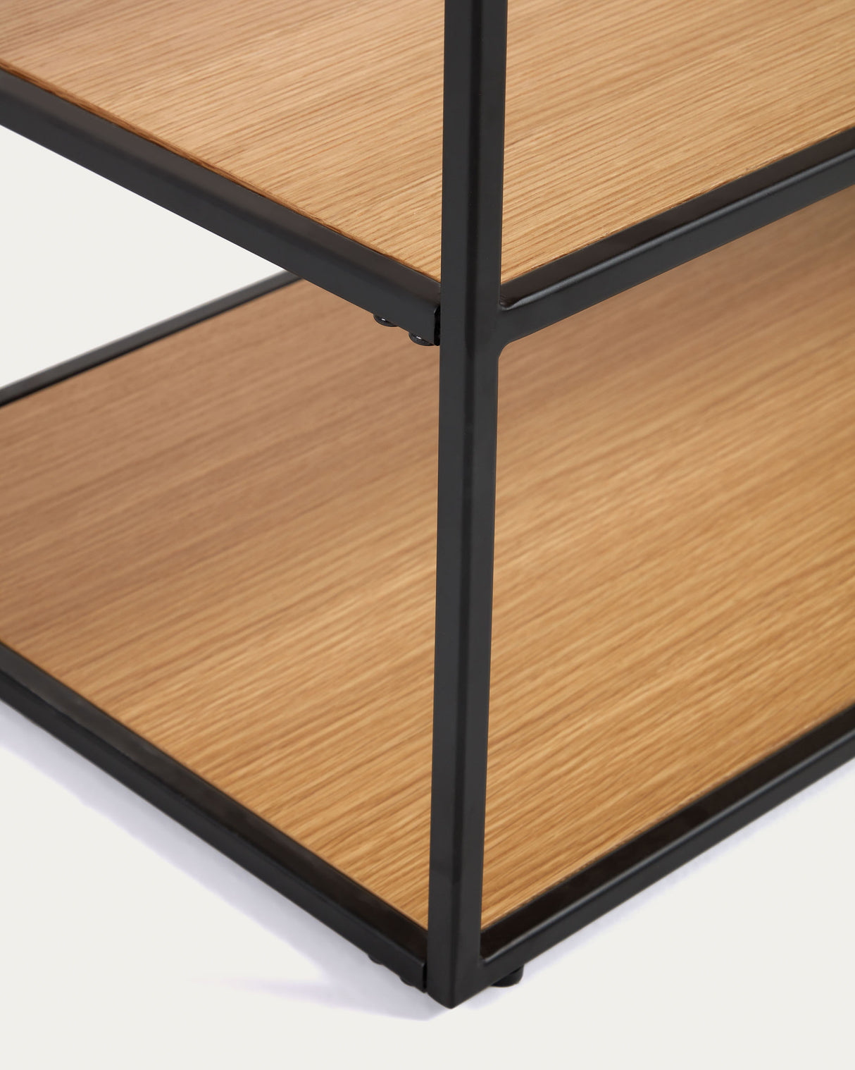 Yoana TV-Möbel aus Eichenfurnier und schwarz lackiertem Metallgestell 160 x 40 cm - ZEN ZONE Furniture