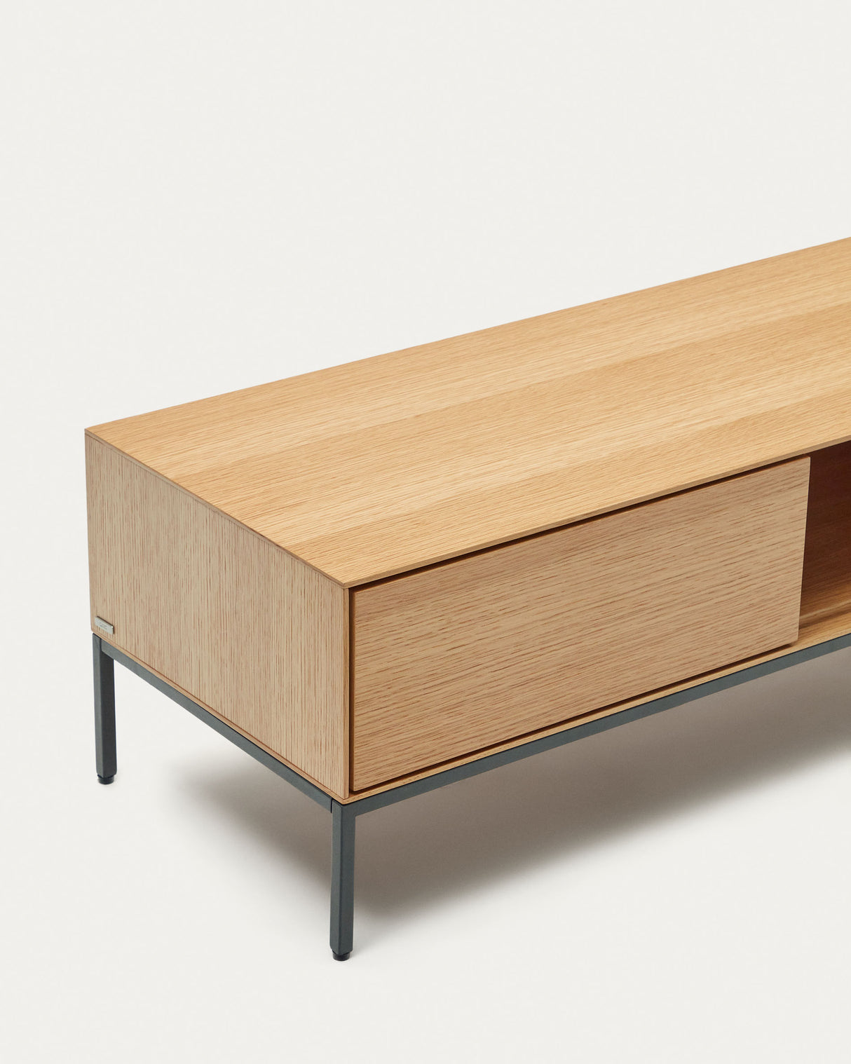 Vedrana TV-Schrank 3 Schubladen aus Eichenfurnier und Stahlbeine in Schwarz 195 x 35 cm - ZEN ZONE Furniture