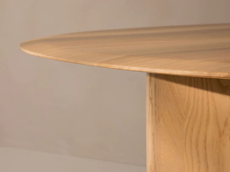 Aggie Esstisch aus Eichenholz, 120x120x75 cm - ZEN ZONE Furniture