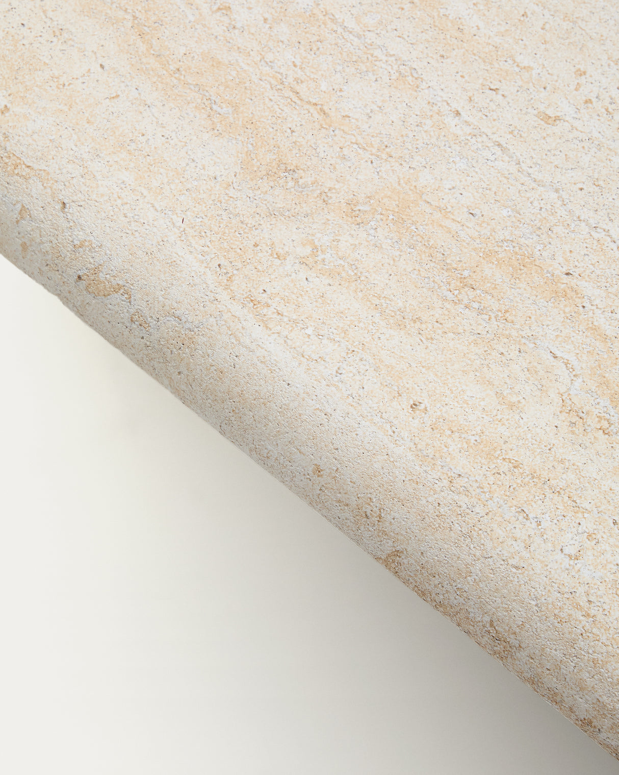 Couchtisch Drasi aus Zement in Travertinoptik 140 x 70 cm - ZEN ZONE Furniture