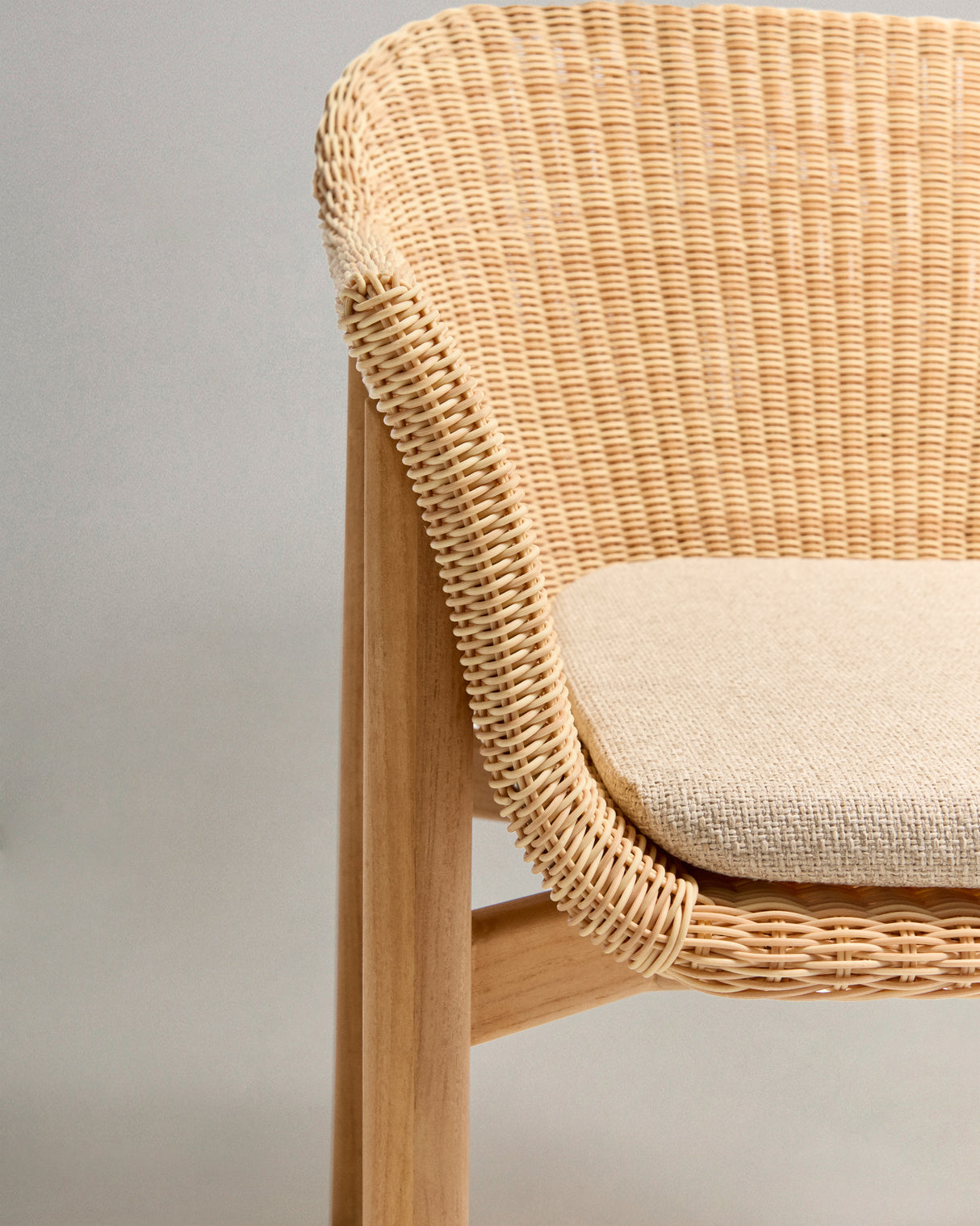 Stuhl Galea aus massivem Teakholz und synthetischem Rattan FSC 100% - ZEN ZONE Furniture