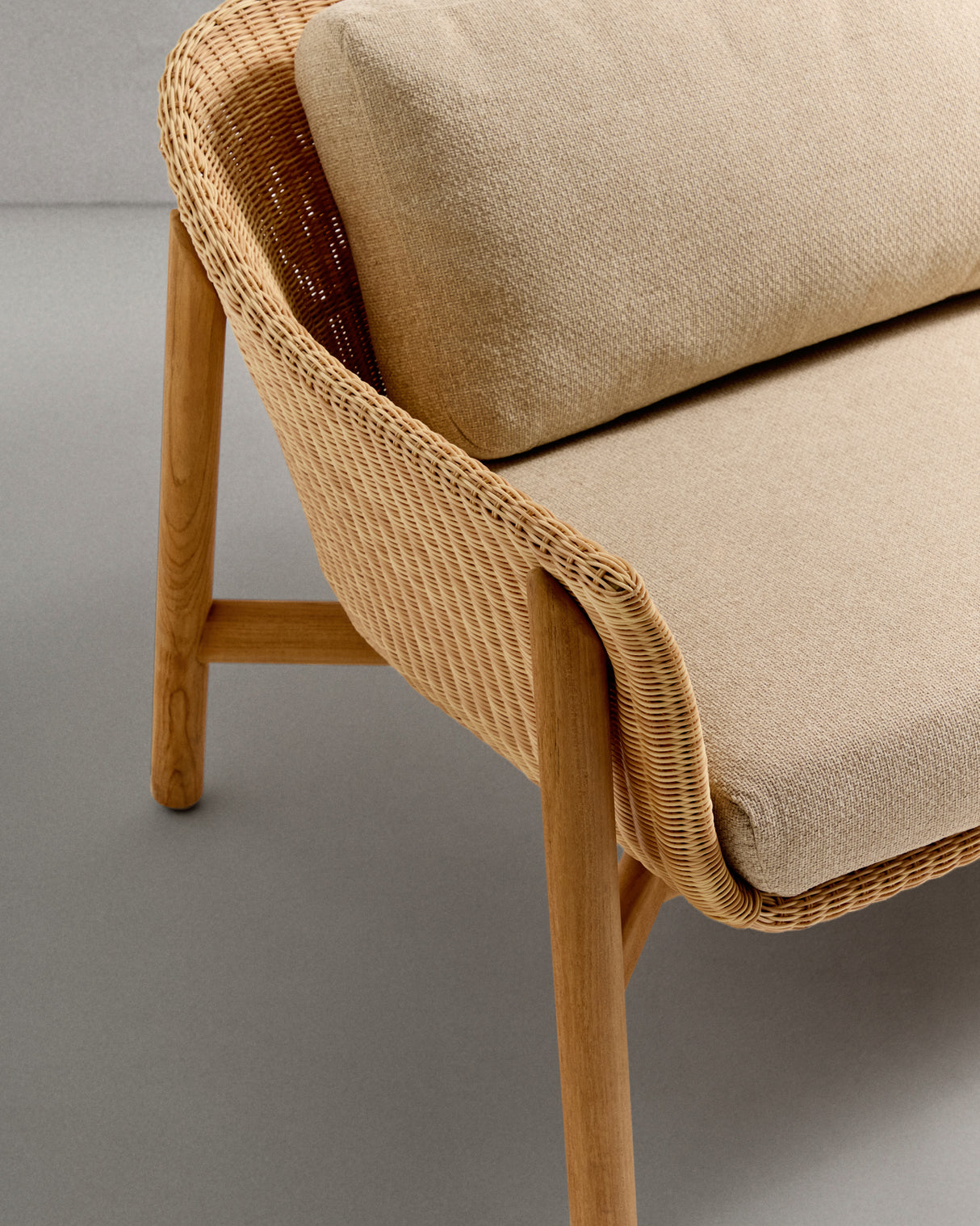 3-Sitzer-Sofa Galea aus massivem Teakholz und synthetischem Rattan 223 cm FSC 100% FSC - ZEN ZONE Furniture