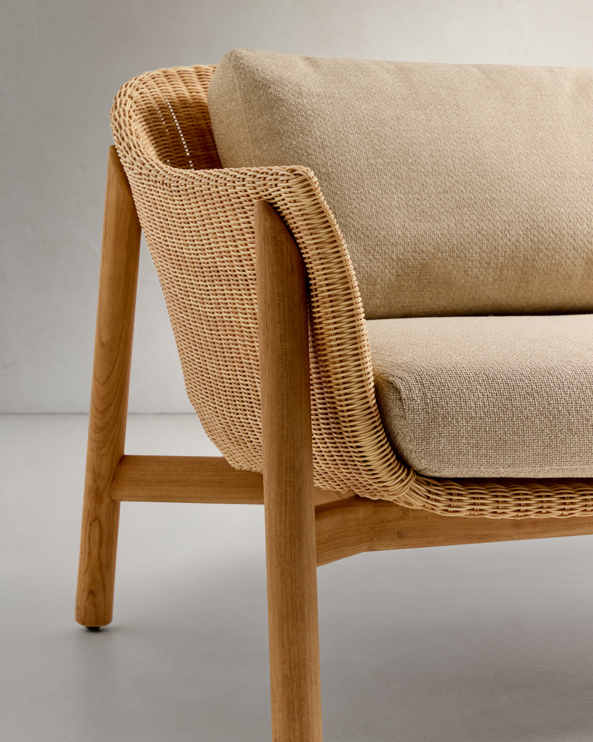 3-Sitzer-Sofa Galea aus massivem Teakholz und synthetischem Rattan 223 cm FSC 100% FSC - ZEN ZONE Furniture