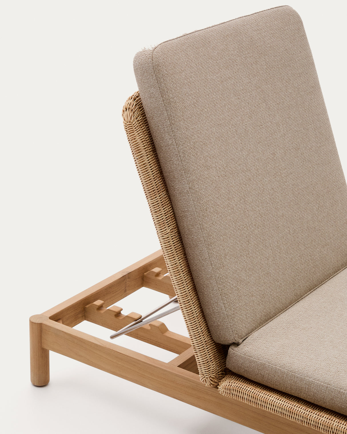 Sonnenliege Galea aus massivem Teakholz und synthetischem Rattan FSC 100% - ZEN ZONE Furniture