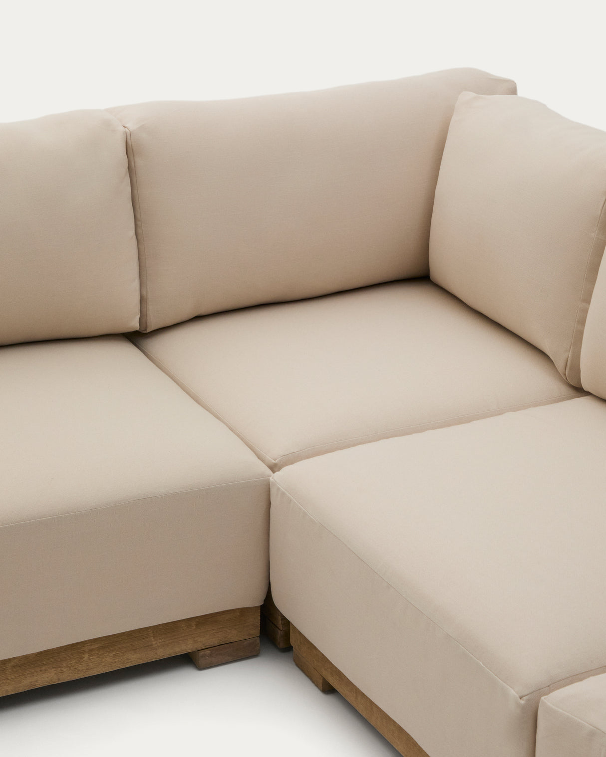 5-Sitzer-Ecksofa Ambra aus massivem Akazienholz mit hellem Finish 248 cm - ZEN ZONE Furniture