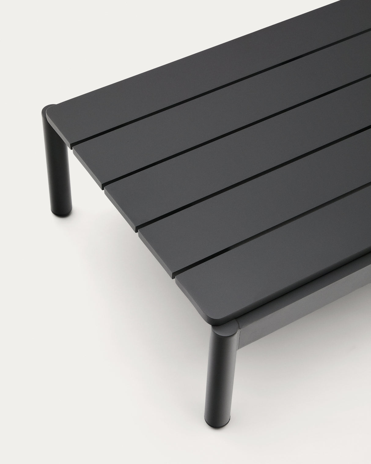 Couchtisch Sorells aus grauem Aluminium 52,4 x 91 cm - ZEN ZONE Furniture