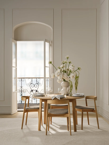 Kite Esstischstuhl aus Eiche geölt – Gepolstert, Soil - Glattes Gewebe, Sand - ZEN ZONE Furniture