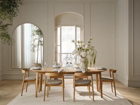 Kite Esstischstuhl aus Eiche grau lackiert – Gepolstert, Soil - Glattes Gewebe, Light Grey - ZEN ZONE Furniture