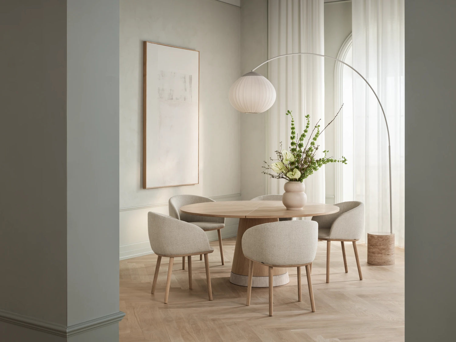 Piro Esstisch aus Eiche / Furnier geölt Ø125 cm - ZEN ZONE Furniture