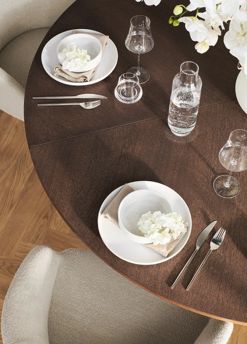 Piro Esstisch aus Eiche / Furnier geölt Ø125 cm - ZEN ZONE Furniture
