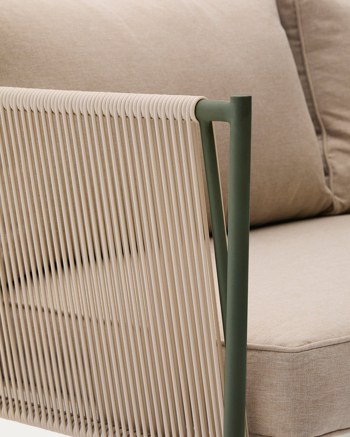 2-Sitzer-Outdoor-Sofa Zivia aus écrufarbenem Seil und grün verzinktem Stahl 178 cm - ZEN ZONE Furniture