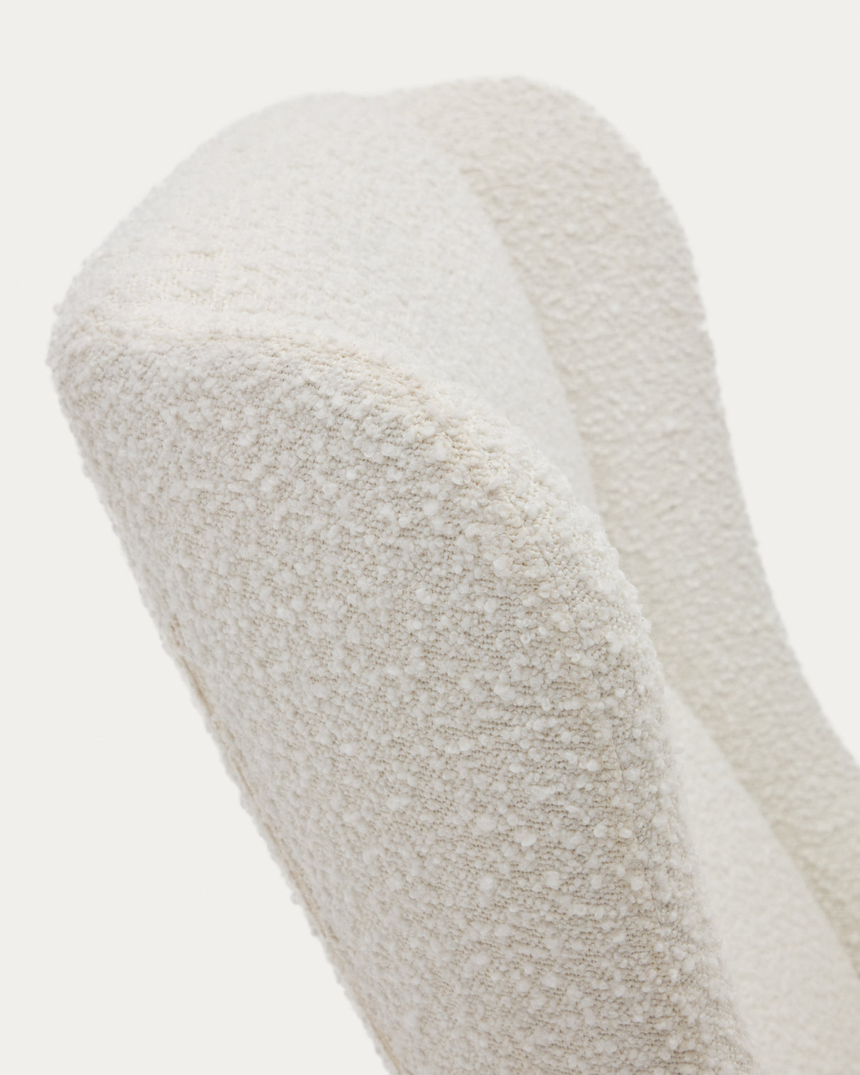 Maustin Schaukelstuhl mit weißem Bouclé und Gestell aus Stahl und Buchenholz - ZEN ZONE Furniture