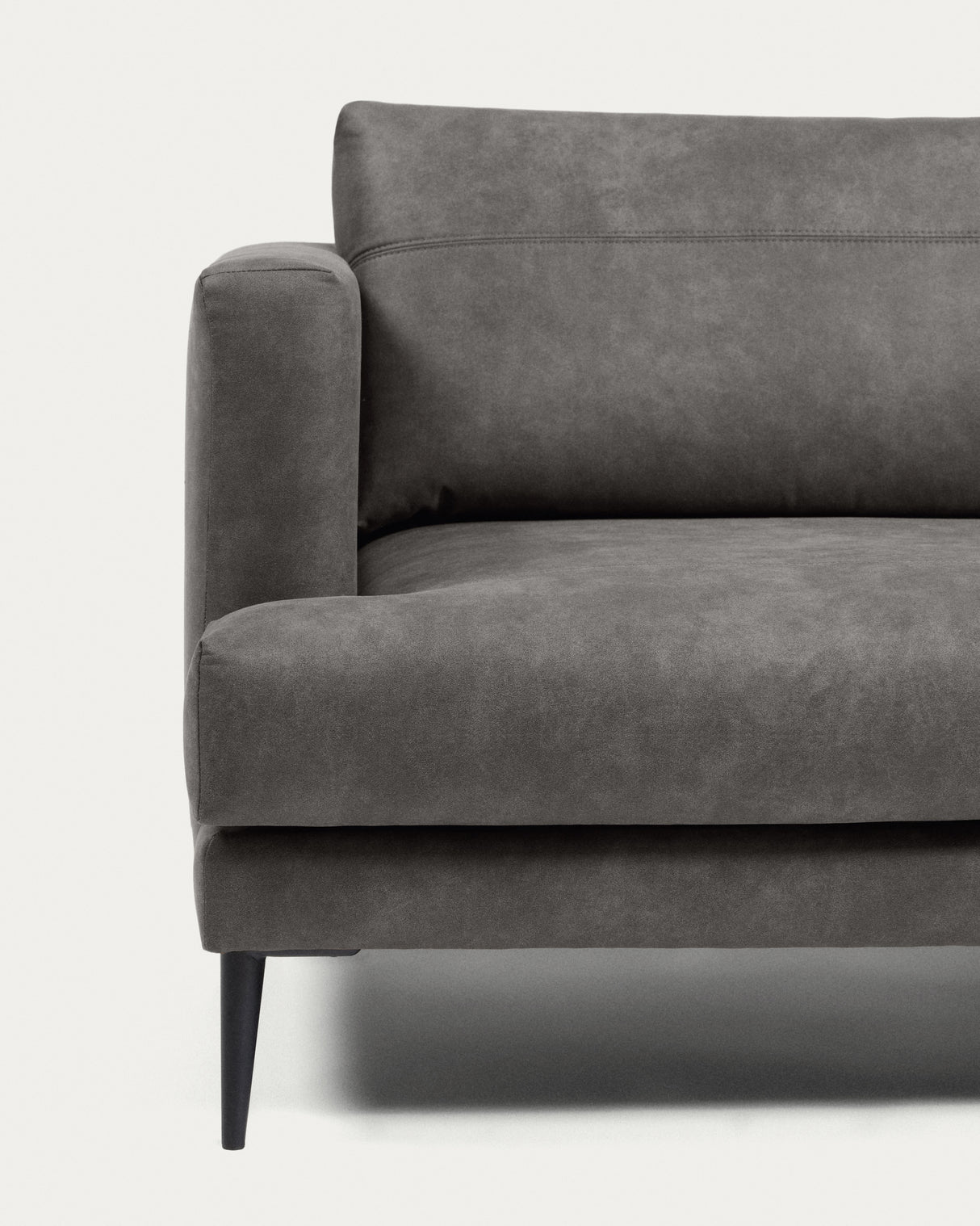 Tanya 2-Sitzer Sofa gepolstert in dunkelgrau 183 cm FSC Mix Credit - ZEN ZONE Furniture