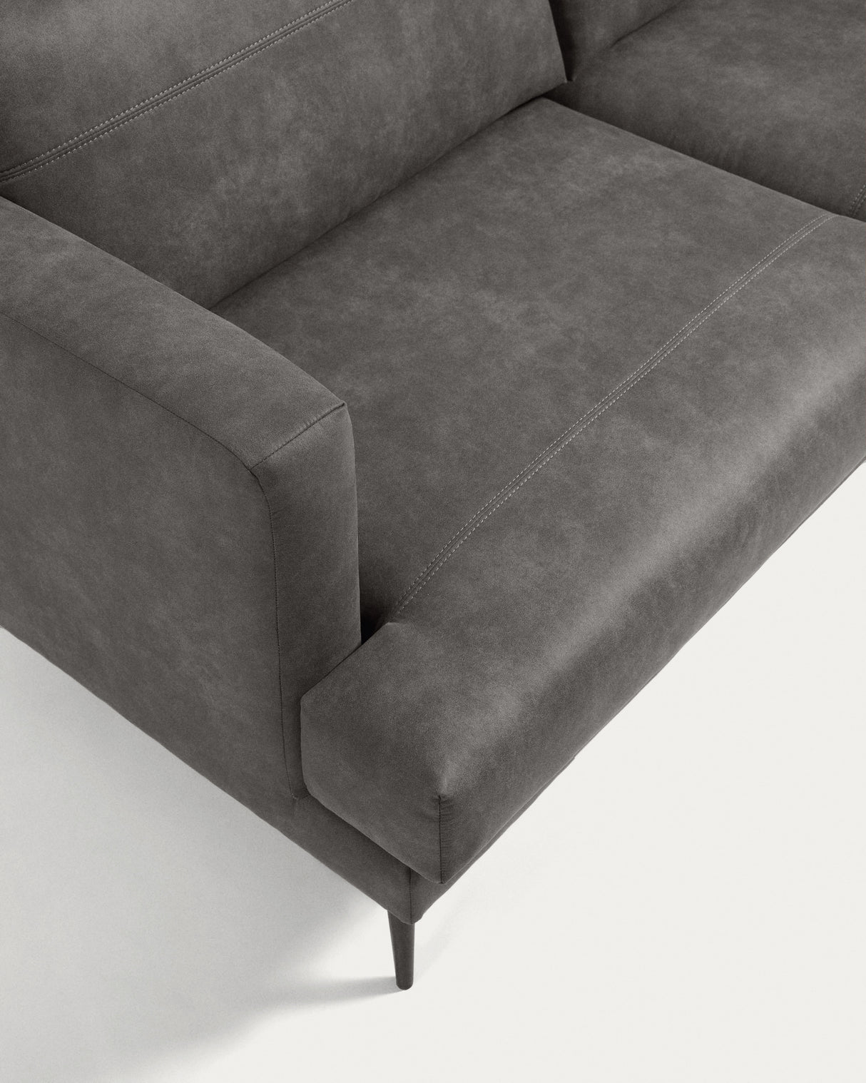 Tanya 2-Sitzer Sofa gepolstert in dunkelgrau 183 cm FSC Mix Credit - ZEN ZONE Furniture
