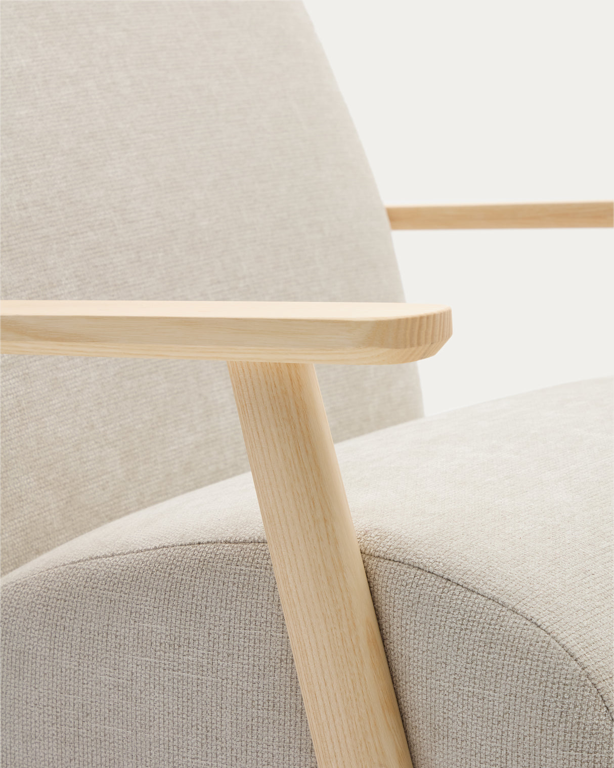 Sessel Meghan aus Perlen-Chenille und massivem Eschenholz mit natürlichem Finish FSC Mix Credit - ZEN ZONE Furniture