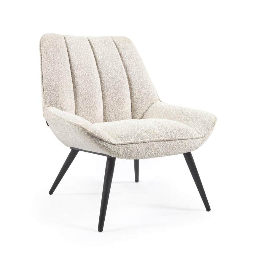 Marlina Sessel mit Bezug im Bouclé-Stil weiß mit Stahlbeinen mit schwarzem Finish - ZEN ZONE Furniture