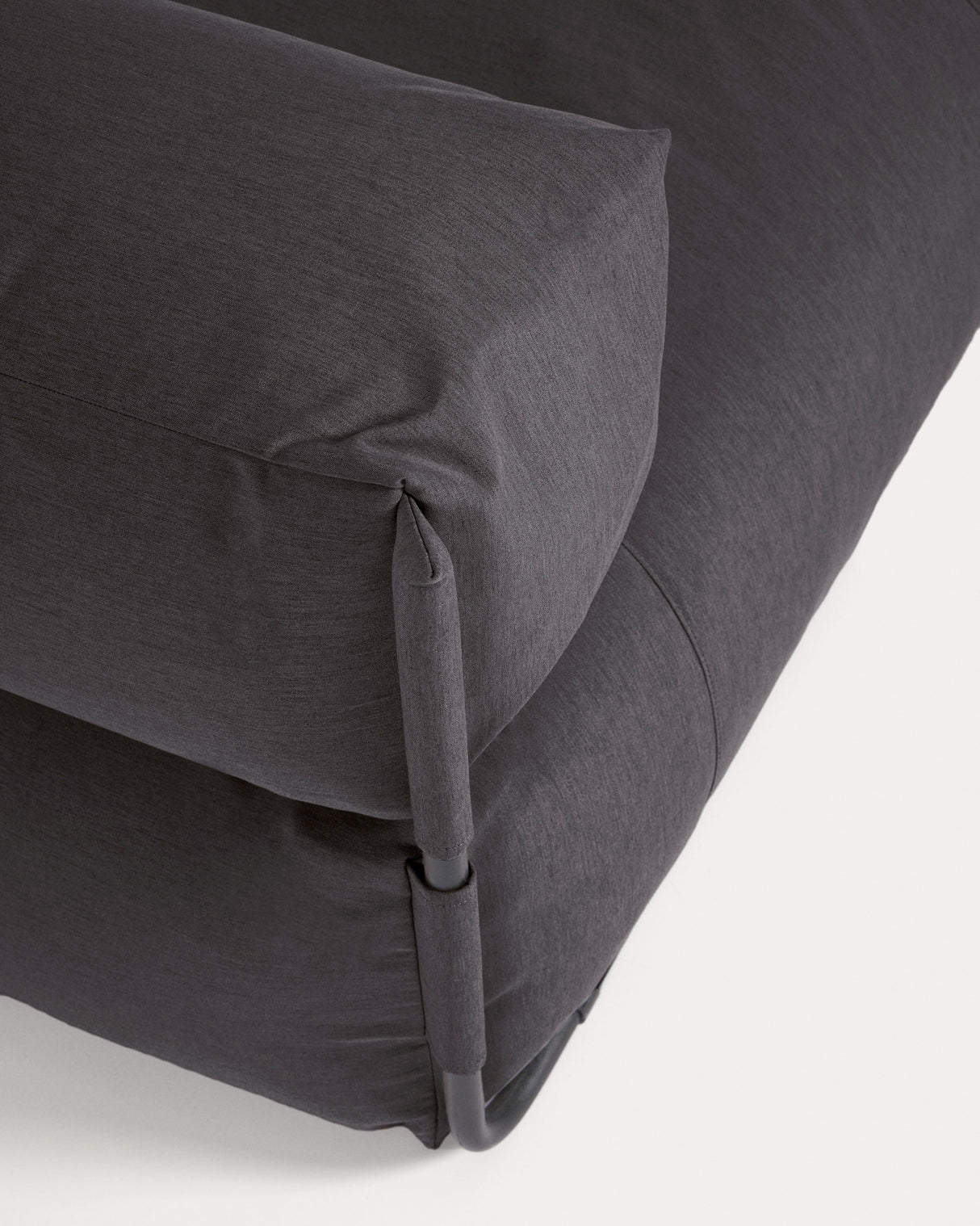 Square Puff Modularsofa 100% outdoor m. Rückenlehne dunkelgrau Alu schwarz 101 x 101 cm - ZEN ZONE Furniture