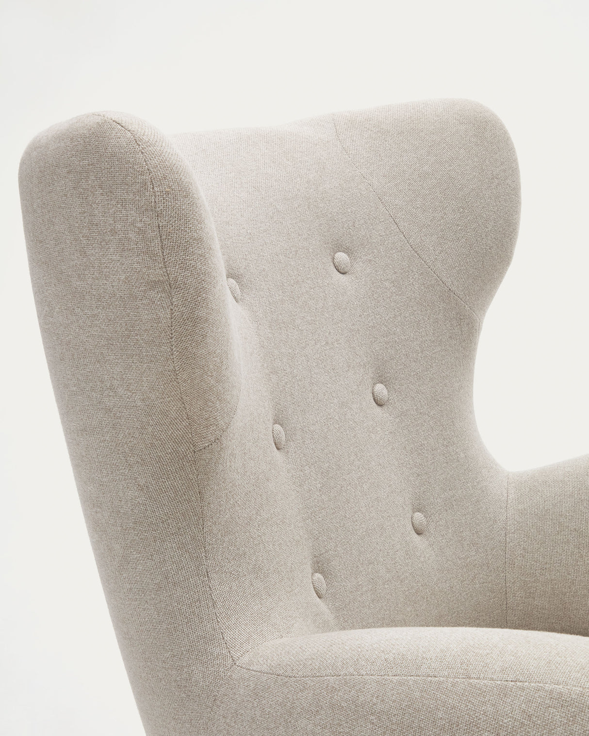 Patio Sessel aus beiger Chenille mit Beinen aus massiver Buche - ZEN ZONE Furniture