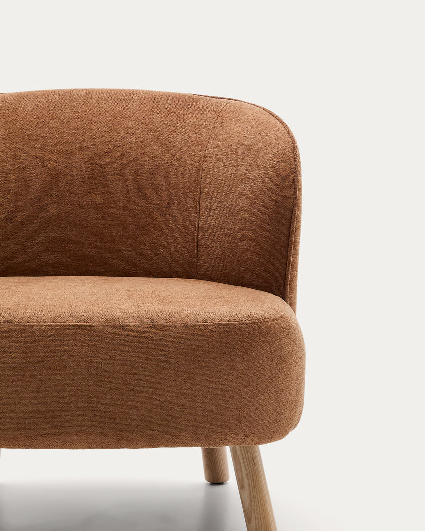 Sessel Ulit aus terrakottafarbener Chenille und Beinen aus massivem Buchenholz mit natürlichem Finish - ZEN ZONE Furniture