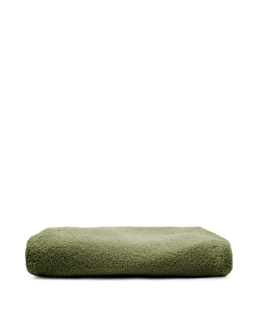 Bezug für Fußhocker Kaeli in grünem Bouclé Ø 60 cm - ZEN ZONE Furniture