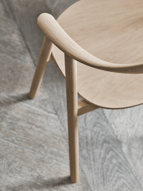 Swing Esstischstuhl aus Eiche weiß pigmentiert geölt - ZEN ZONE Furniture