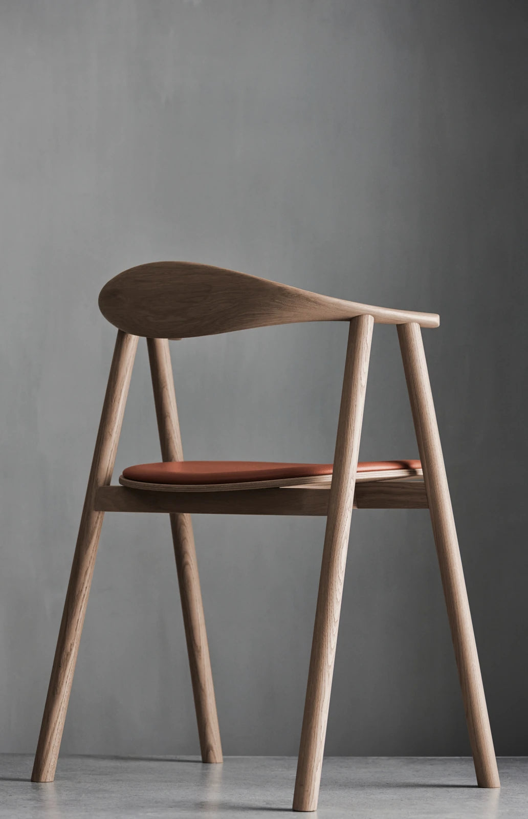 Swing Esstischstuhl aus geölter Eiche – Gepolstert, Leder, Cognac - ZEN ZONE Furniture